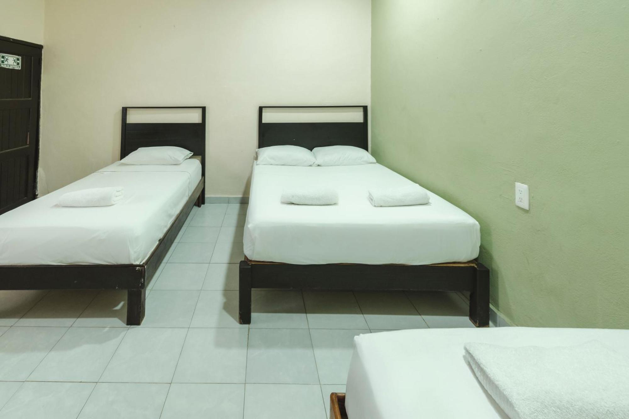 Hotel Quiam Плайя-дель-Кармен Екстер'єр фото